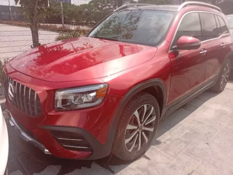 Mercedes-Benz GLB 250   - 2021