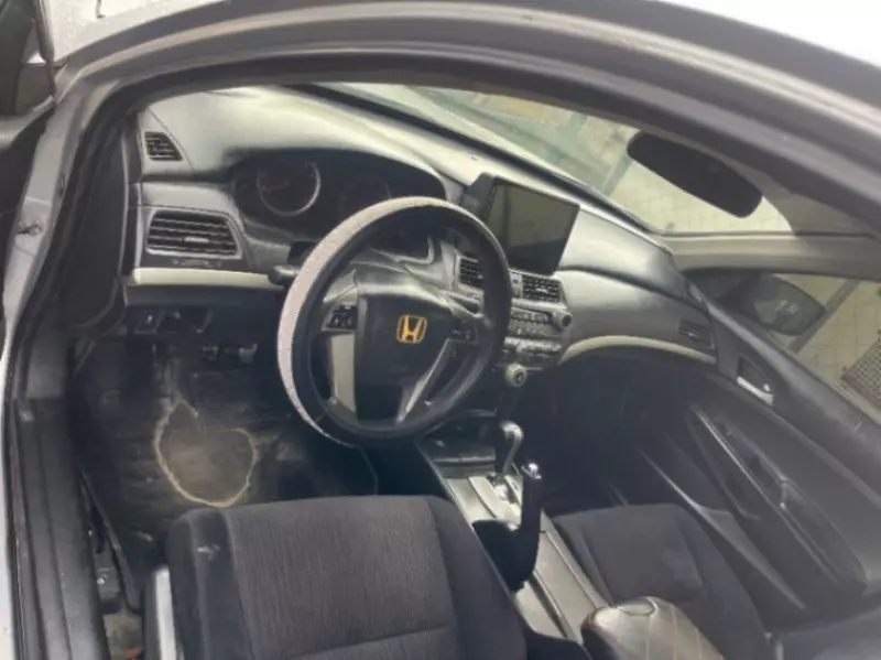 Honda Accord   - 2011