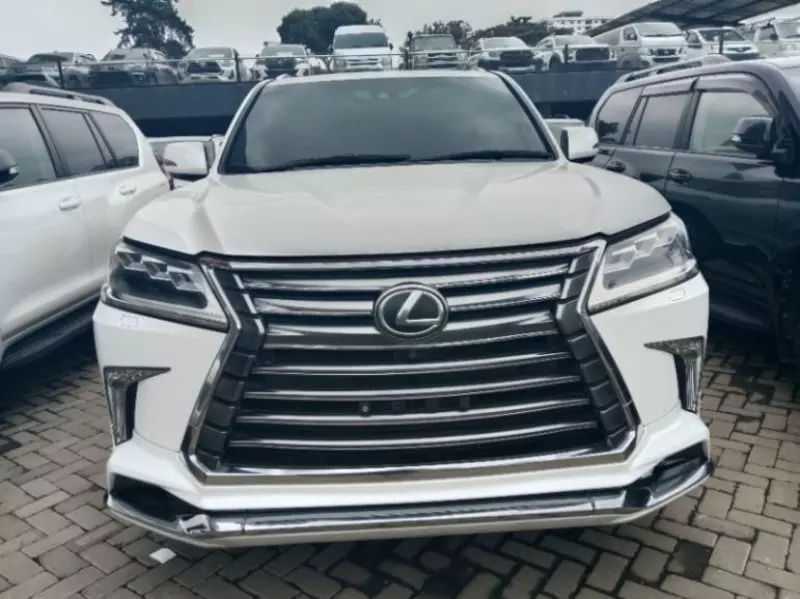 Lexus LX 570   - 2016
