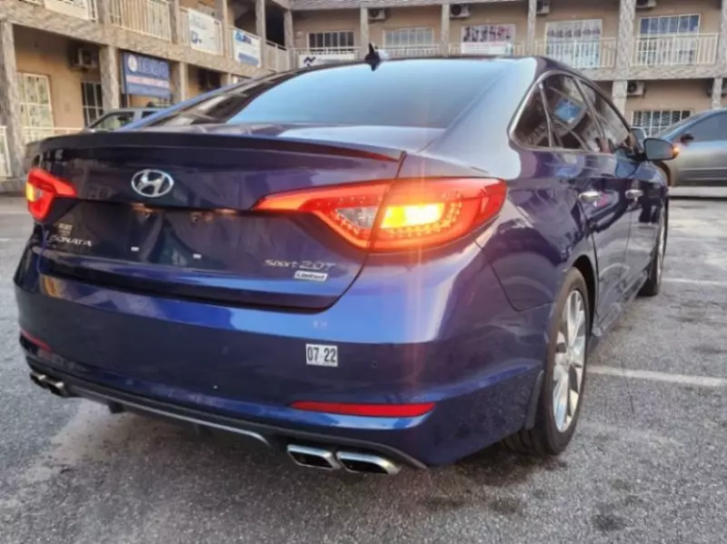 Hyundai Sonata   - 2015