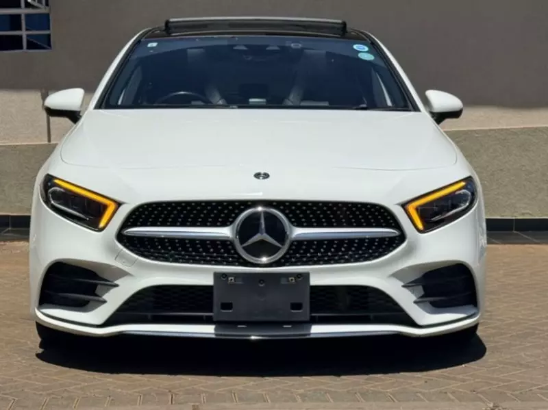 Mercedes-Benz A180   - 2019