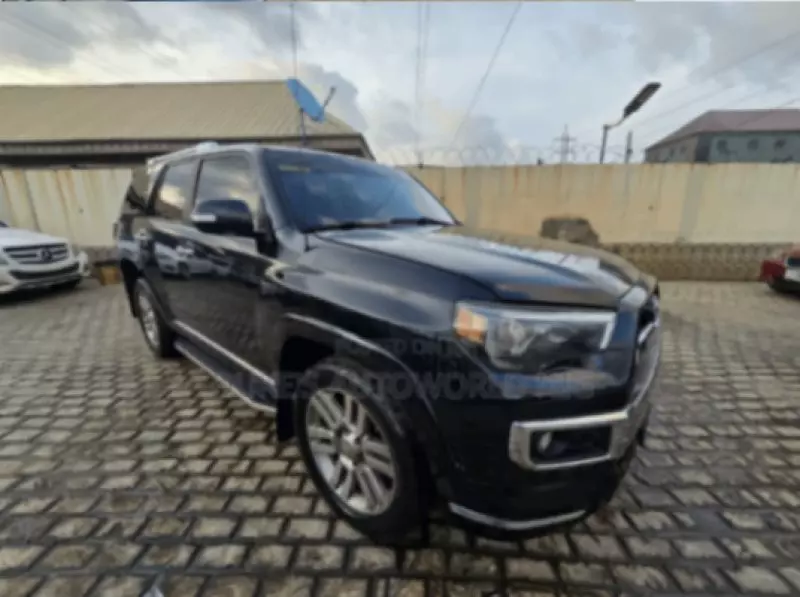 Toyota 4-Runner   - 2013