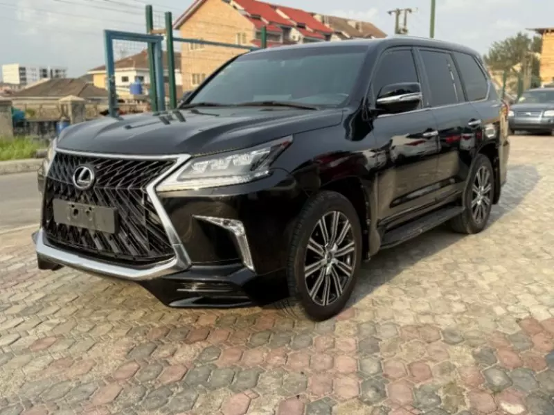 Lexus LX 570   - 2019