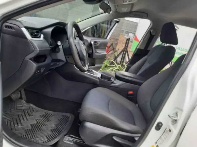 Toyota RAV 4   - 2021