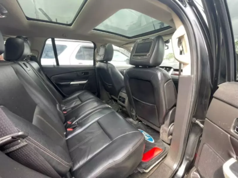 Ford Edge   - 2012