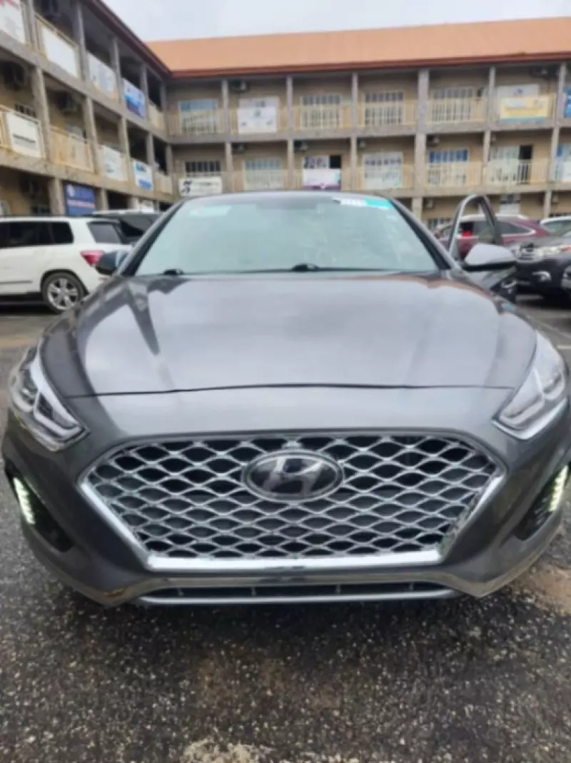 Hyundai Sonata   - 2019