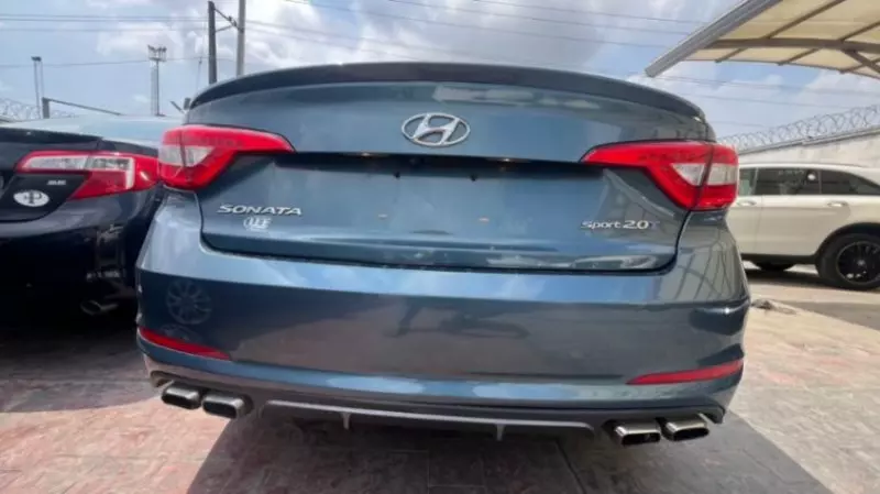 Hyundai Sonata   - 2015