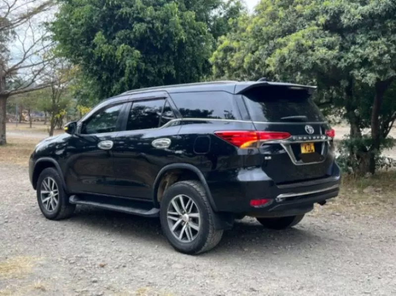 TOYOTA Fortuner   - 2016