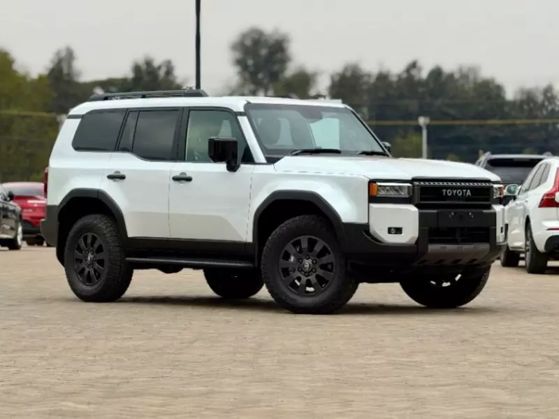 Toyota Landcruiser Prado   - 2024
