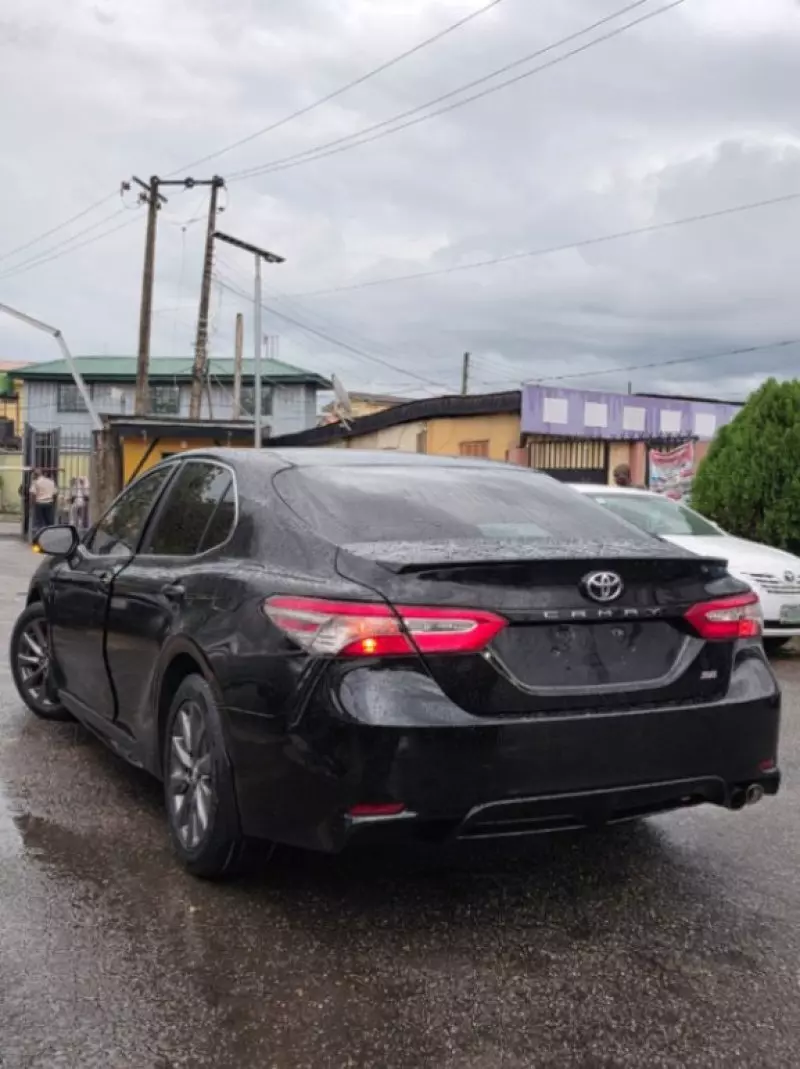 TOYOTA Camry   - 2019