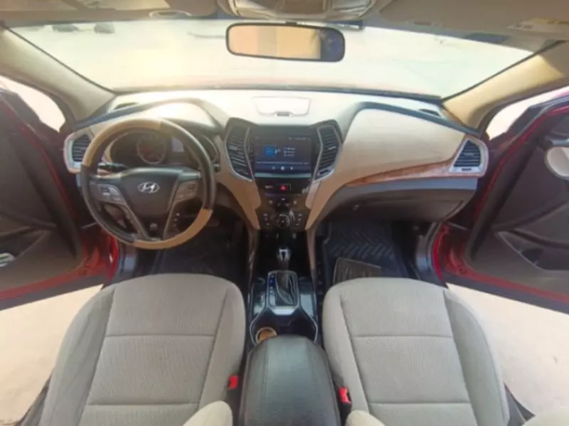 Hyundai Santa Fe   - 2016