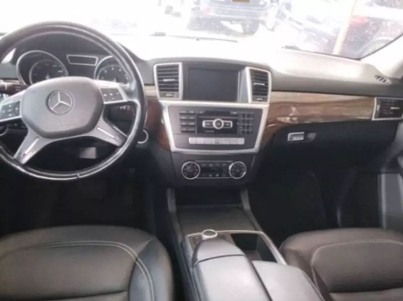 Mercedes-Benz ML-Class   - 2012