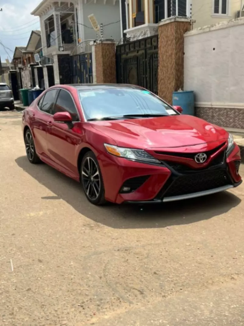 Toyota Camry   - 2019