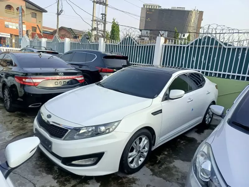 KIA K5   - 2012