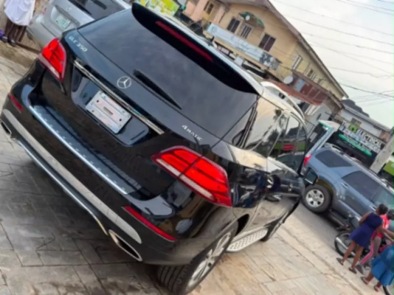 Mercedes-Benz GLE 350   - 2016