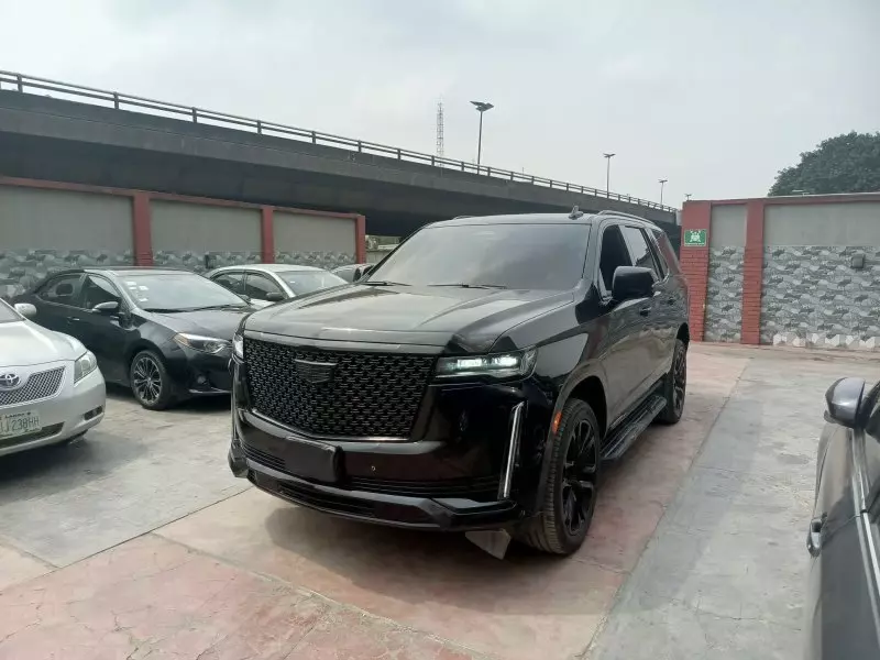 Cadillac Escalade   - 2023