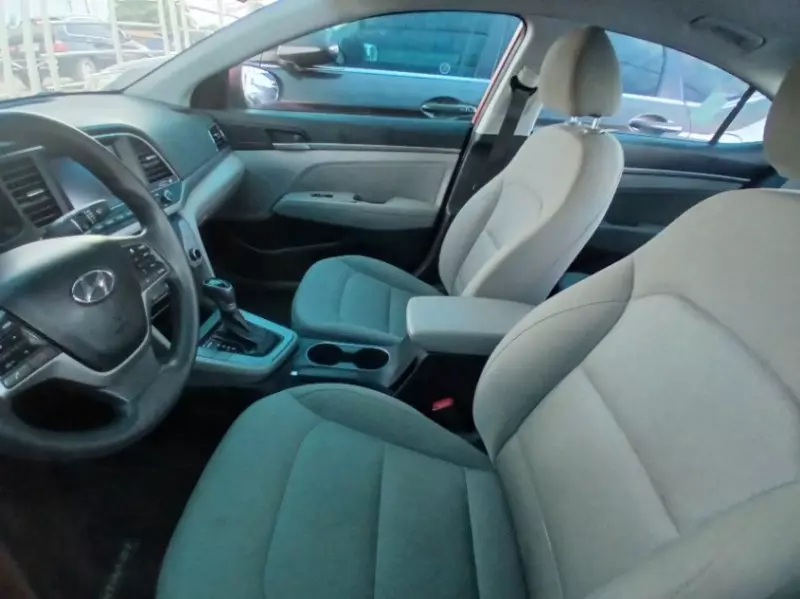 Hyundai Elantra   - 2018