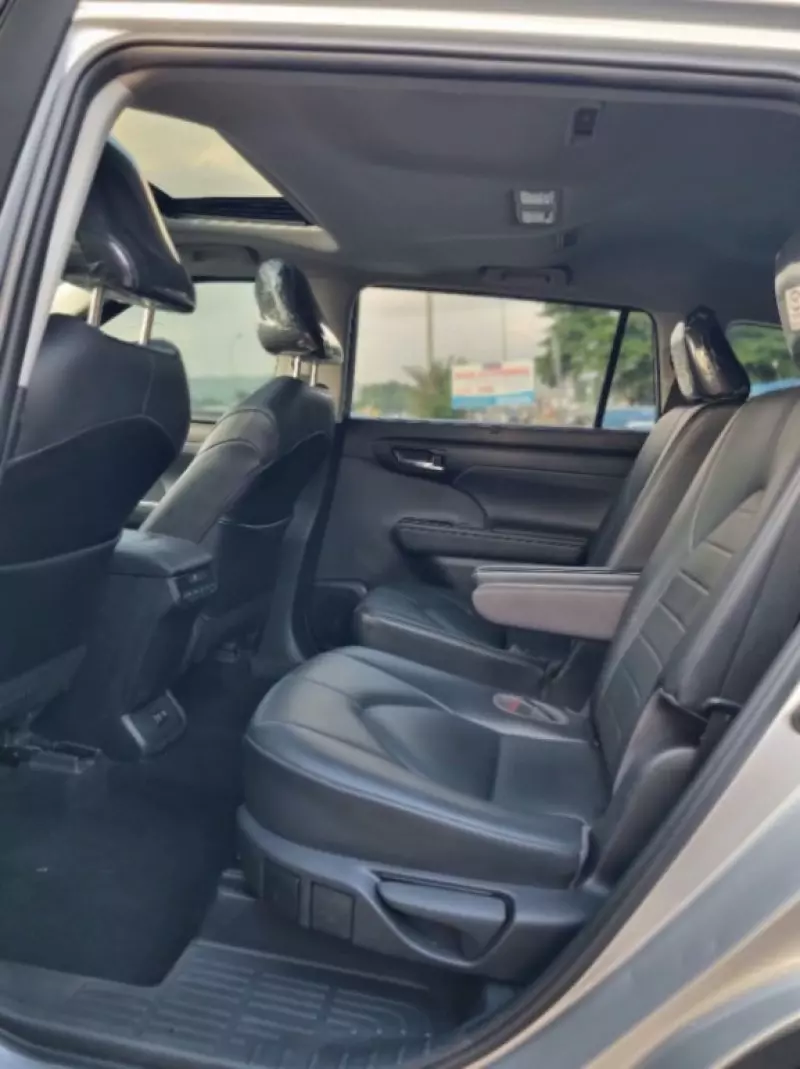TOYOTA Highlander - 2020