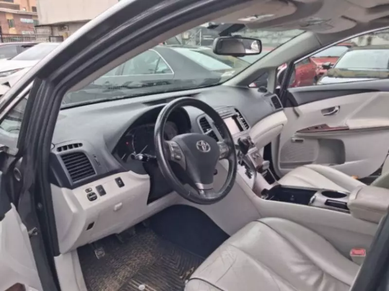 Toyota Venza   - 2010
