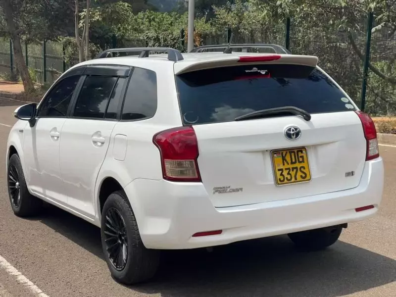 TOYOTA Fielder hybrid    - 2017