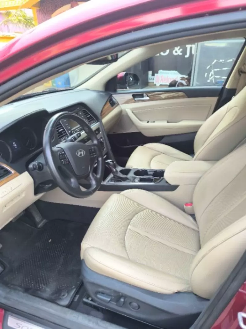 Hyundai Sonata   - 2015