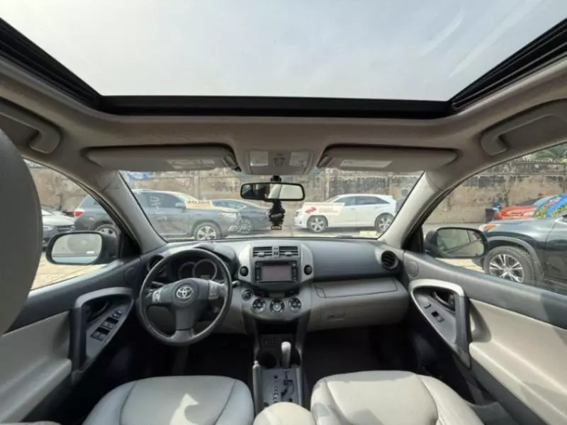 TOYOTA RAV4   - 2012