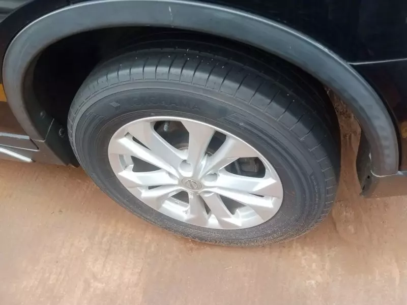 Nissan X-Trail   - 2015