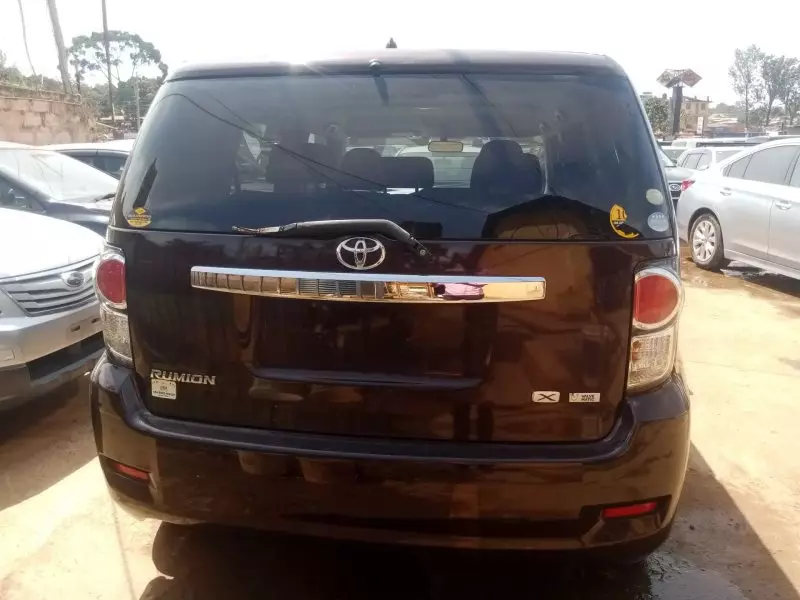 Toyota Rumion   - 2012