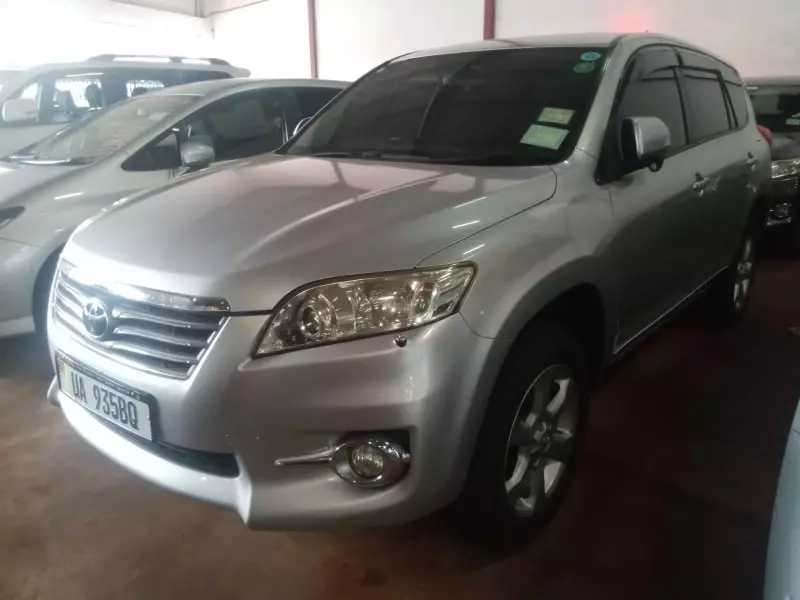 Toyota Vanguard    - 2010