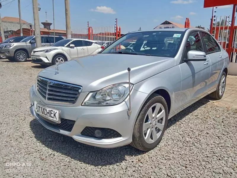 Mercedes-Benz C 180   - 2013
