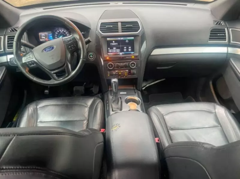 Ford Explorer XLT 3.5L - 2016