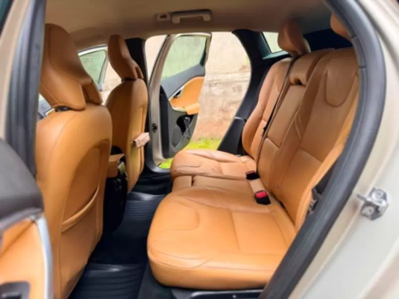Volvo V40 Cross Country   - 2017
