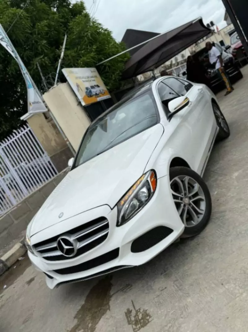 Mercedes-Benz C 300   - 2016