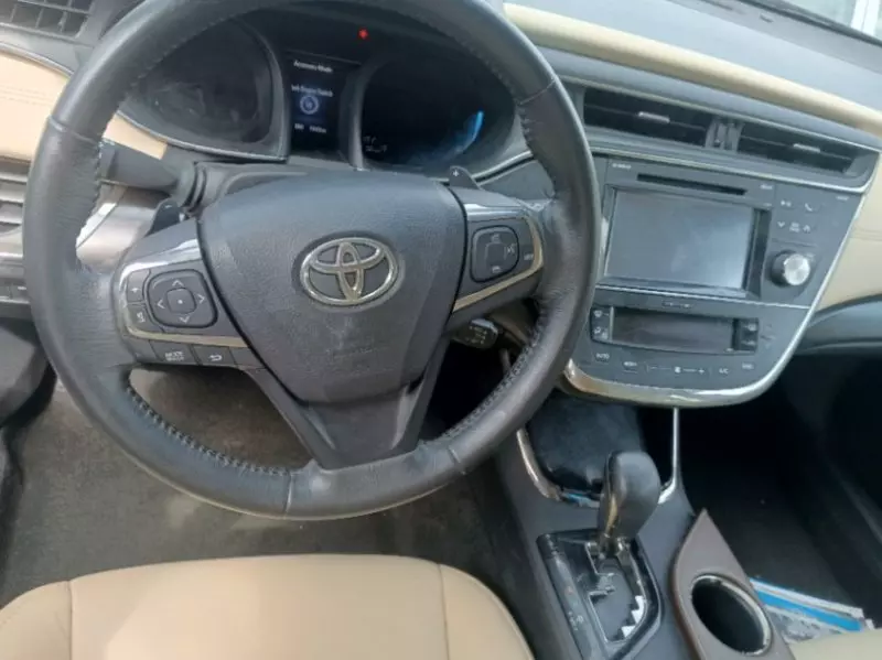 Toyota Avalon - 2015