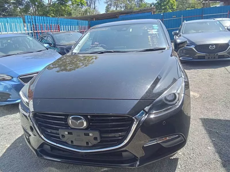 Mazda Axela    - 2018