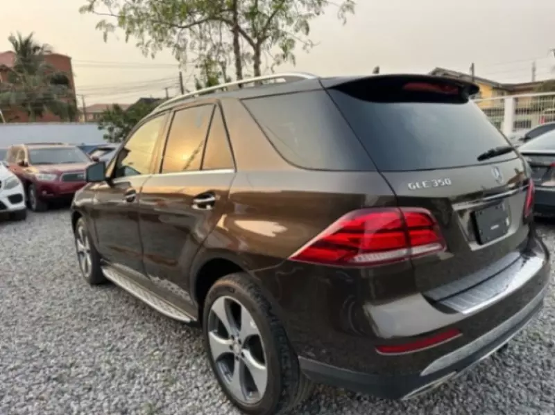 Mercedes-Benz GLE 350   - 2016