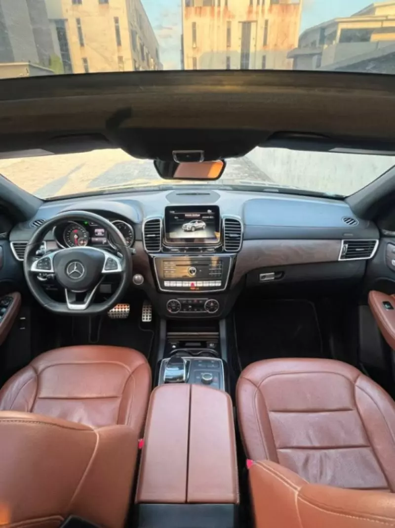 Mercedes-Benz GLE-Class   - 2016