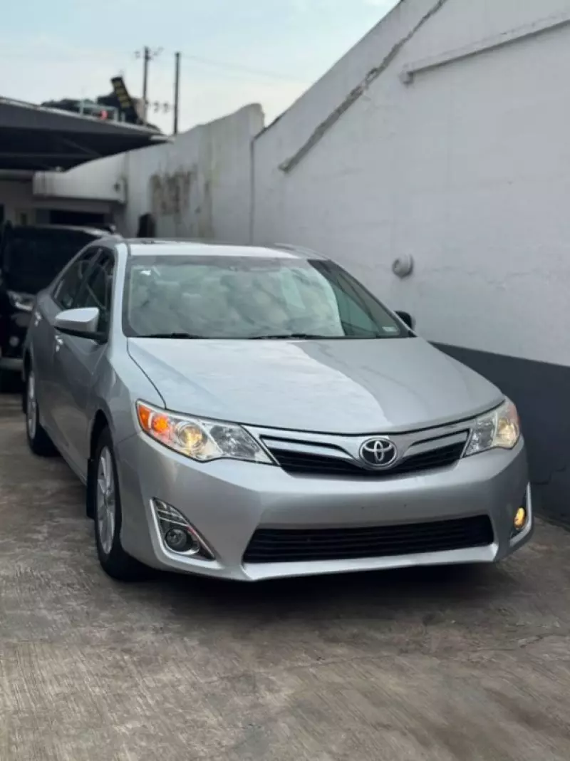 TOYOTA Camry   - 2014