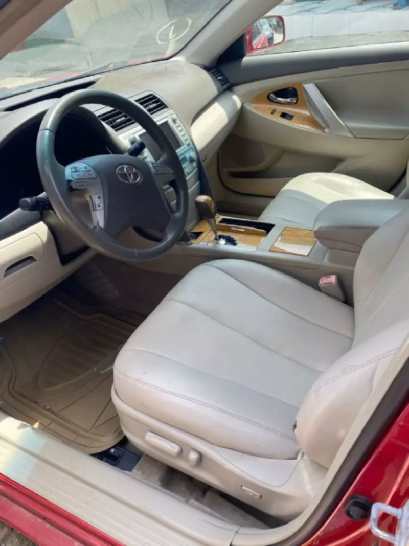 Toyota Camry   - 2007