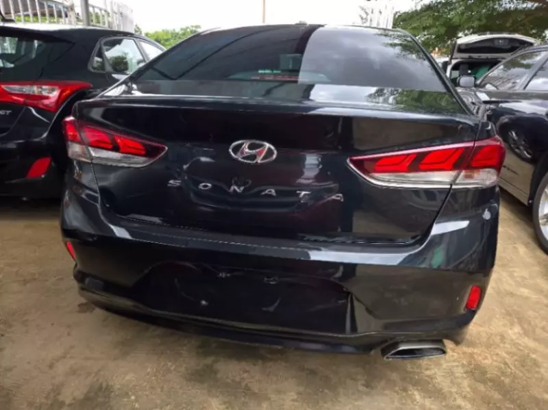 Hyundai Sonata   - 2018