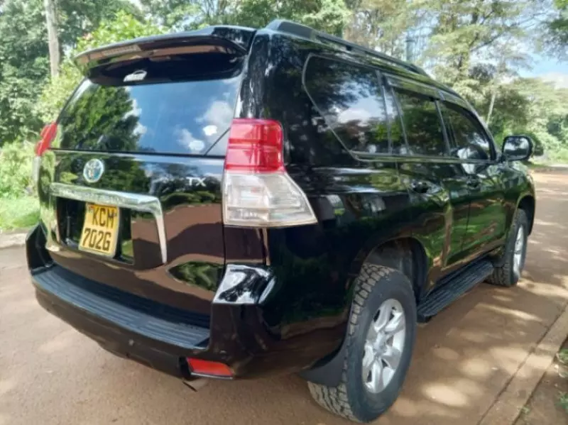 Toyota Landcruiser Prado   - 2012