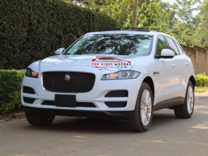 Jaguar F-Pace   - 2017