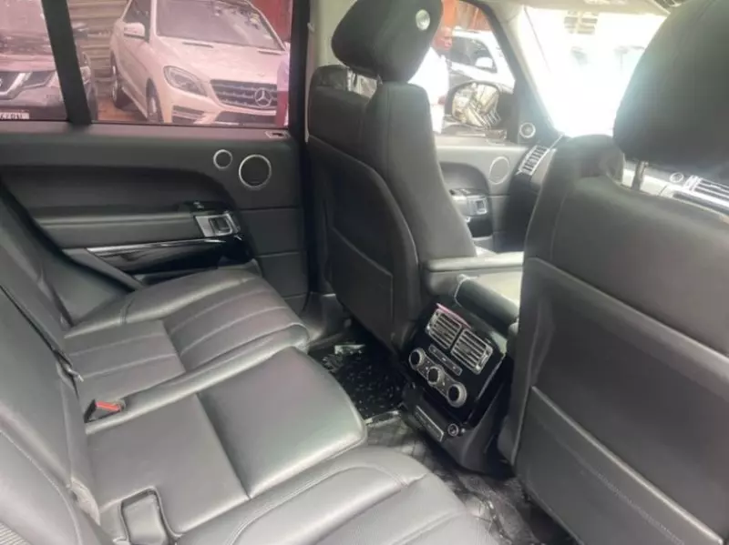 Land Rover Range Rover Vogue   - 2017