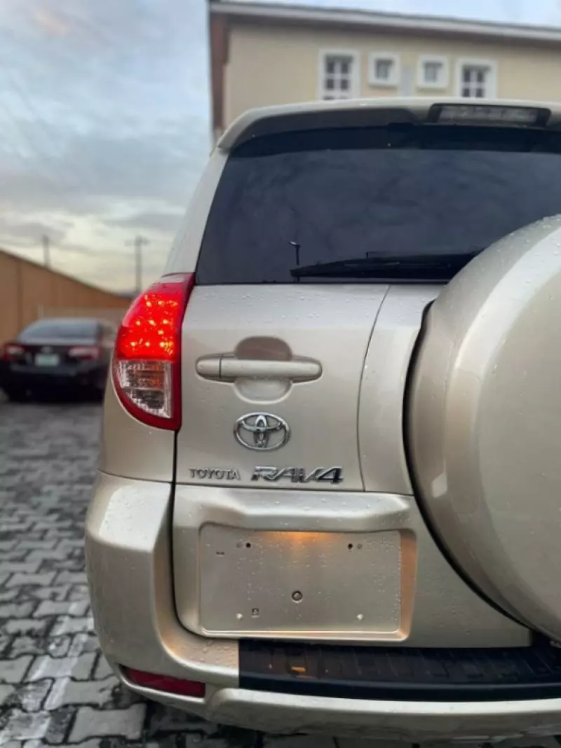 Toyota RAV 4   - 2007