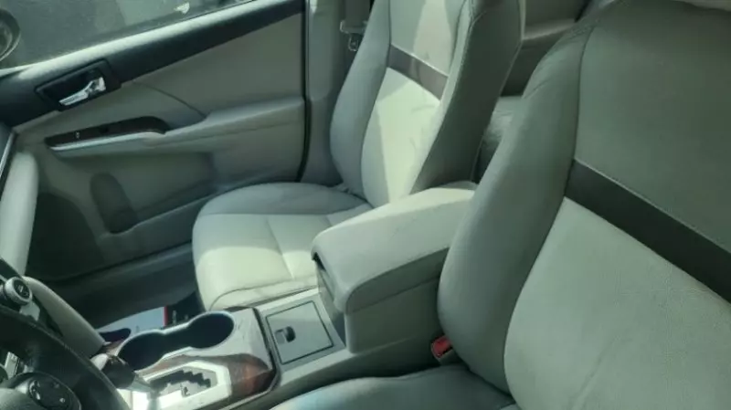 Toyota Camry   - 2012