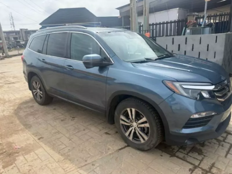 Honda Pilot   - 2017