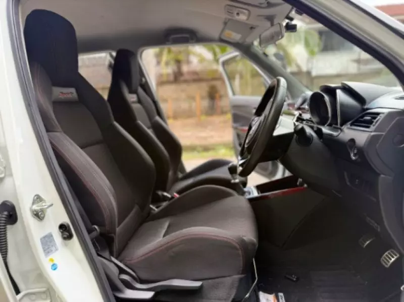 SUZUKI Swift   - 2019