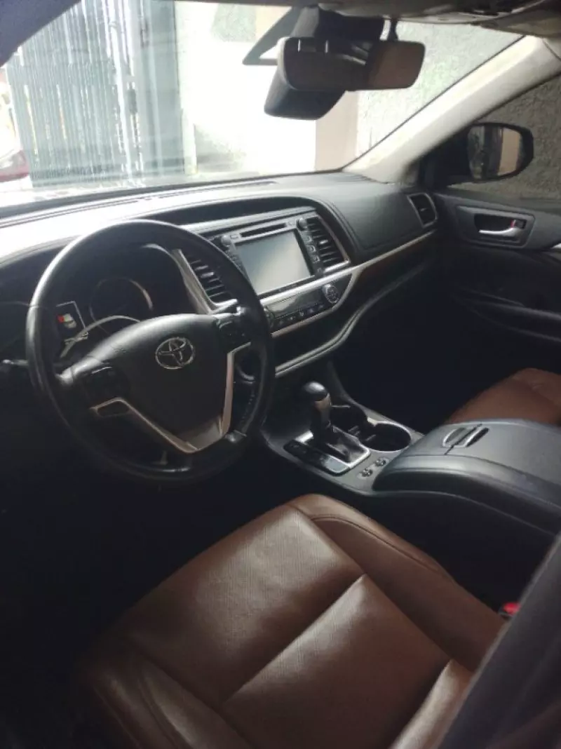 TOYOTA Highlander   - 2018
