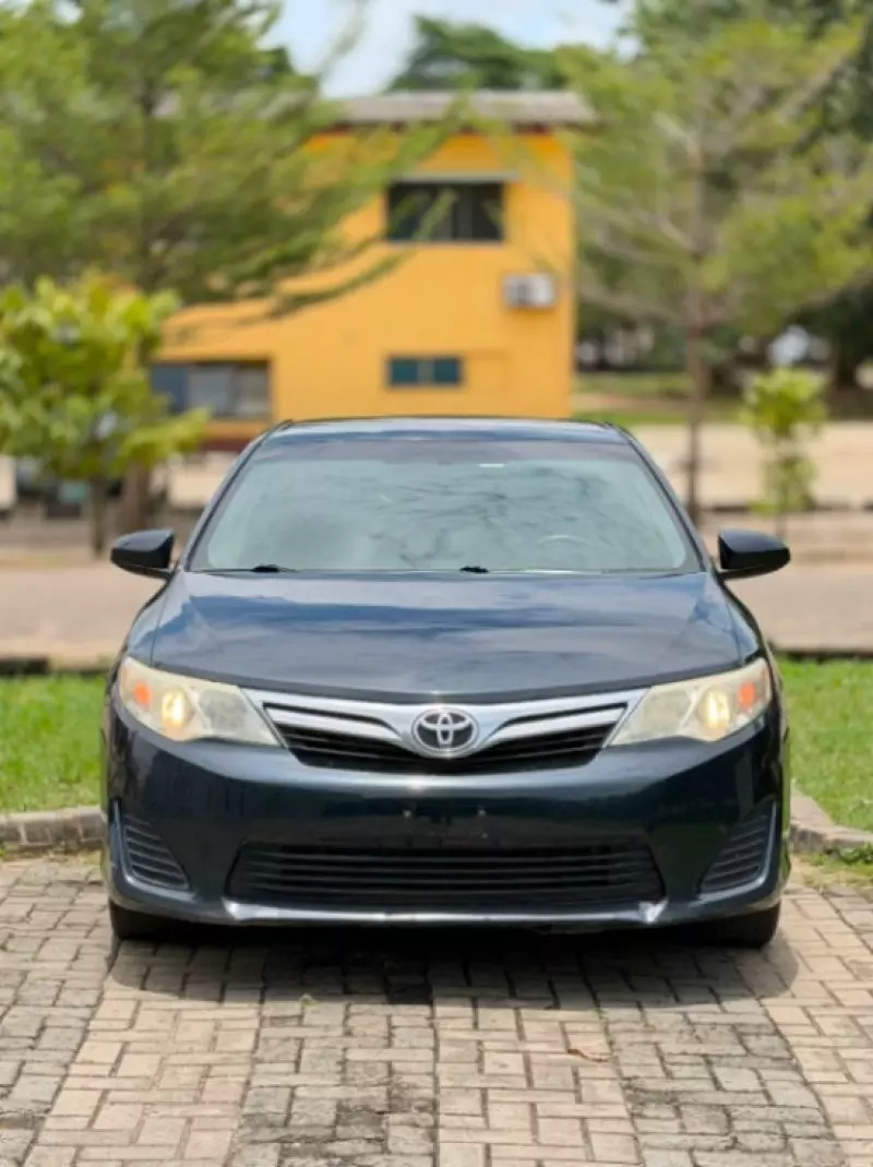 TOYOTA Camry   - 2014