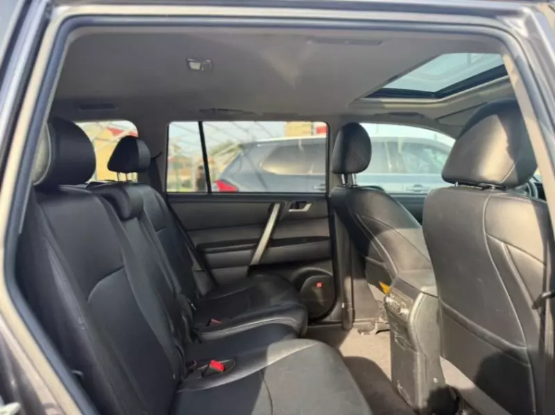 TOYOTA Highlander   - 2012
